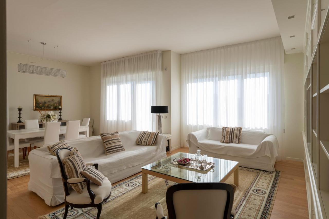 Casa Gramsci Luxury Apartment Pésaro Exterior foto