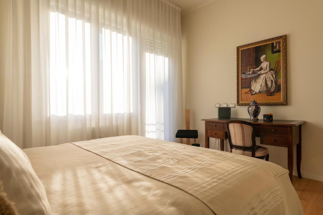 Casa Gramsci Luxury Apartment Pésaro Exterior foto