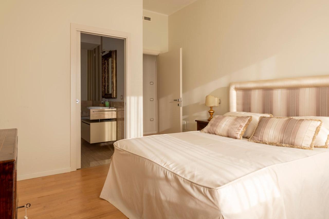 Casa Gramsci Luxury Apartment Pésaro Exterior foto