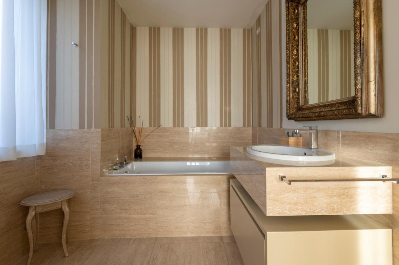 Casa Gramsci Luxury Apartment Pésaro Exterior foto