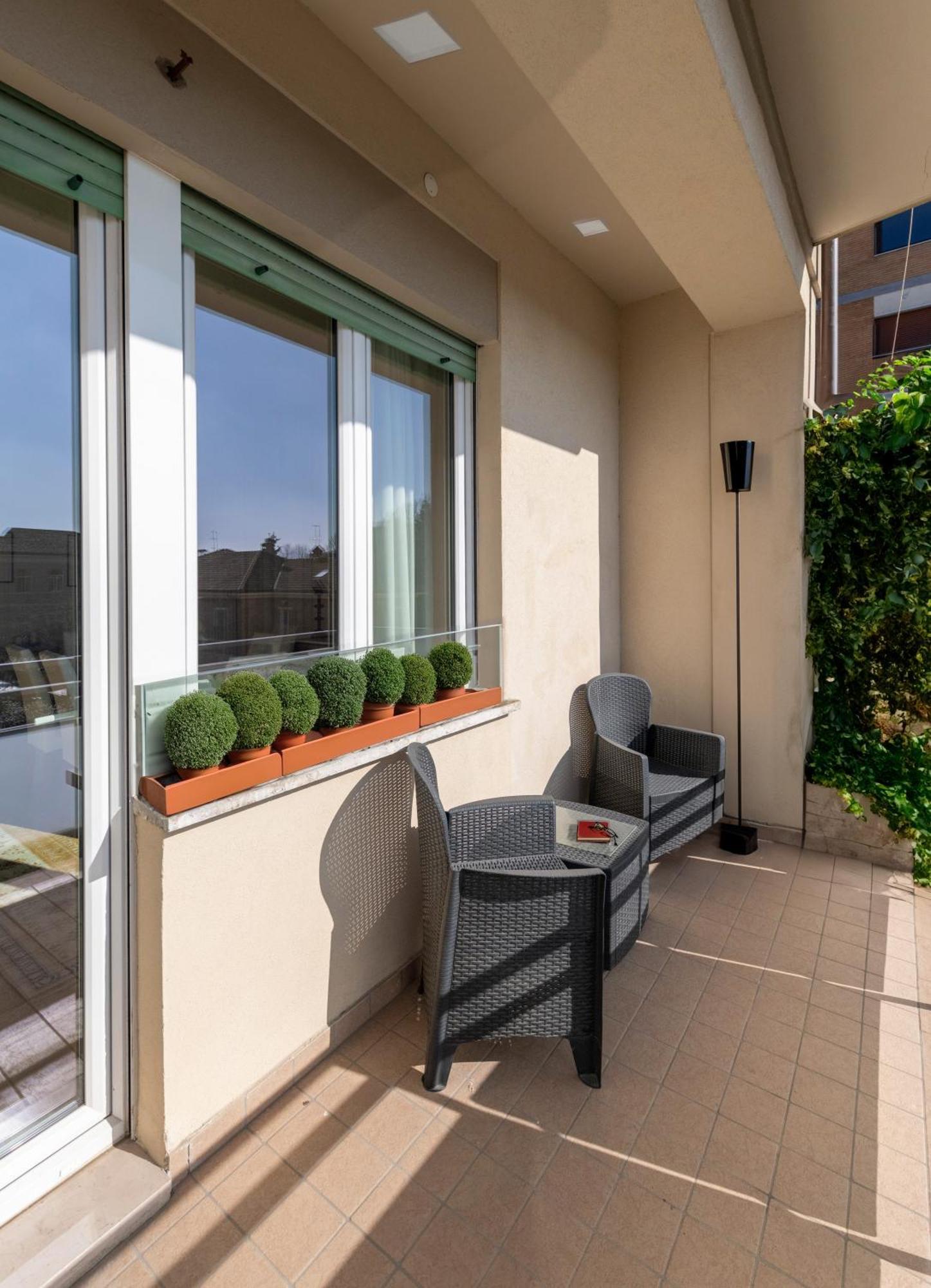 Casa Gramsci Luxury Apartment Pésaro Exterior foto